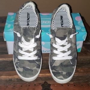 New in box camo sneakers